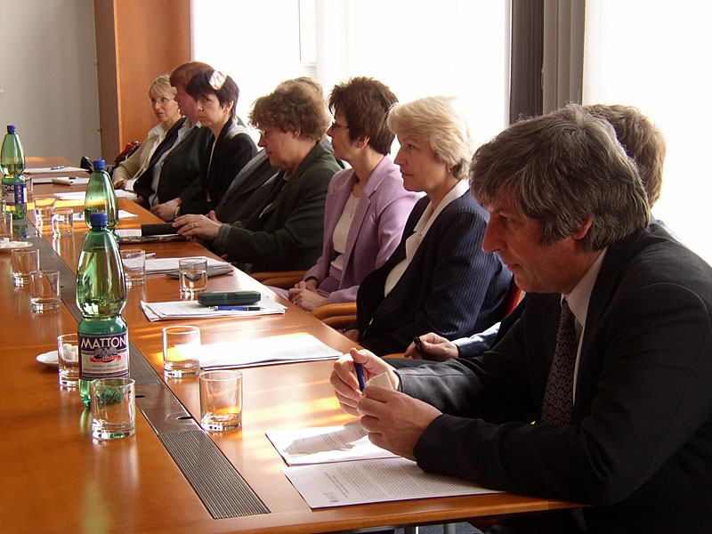 Fotografie z 1. výroční konference AKVŠ ČR, 17. 4. 2003