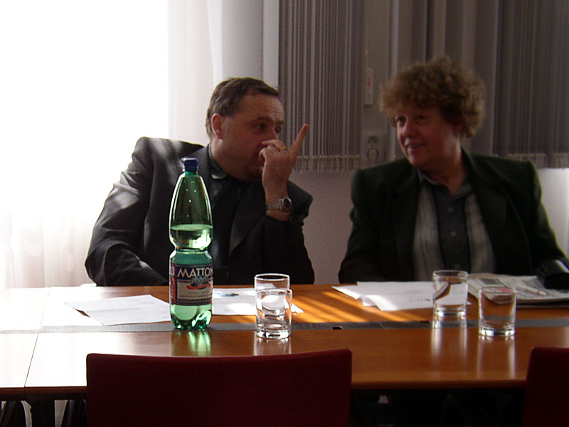 Fotografie z 1. výroční konference AKVŠ ČR, 17. 4. 2003
