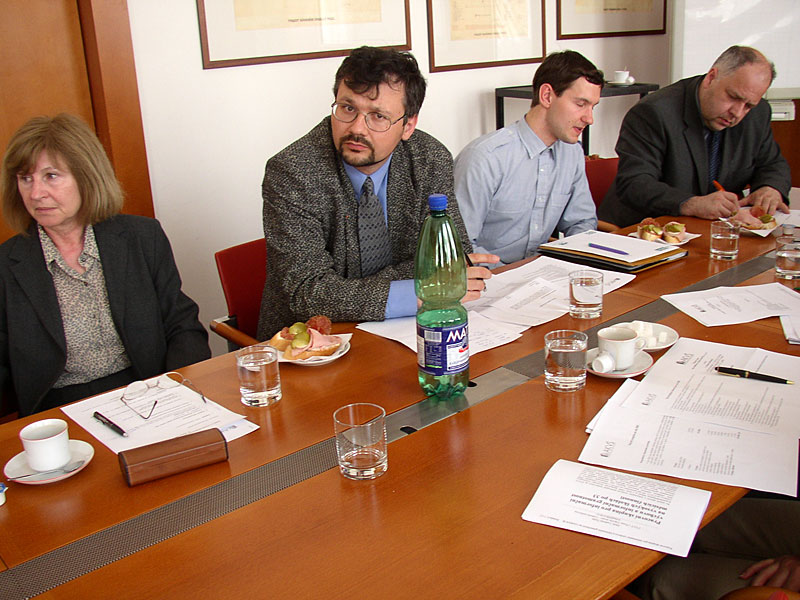 Fotografie z 1. výroční konference AKVŠ ČR, 17. 4. 2003