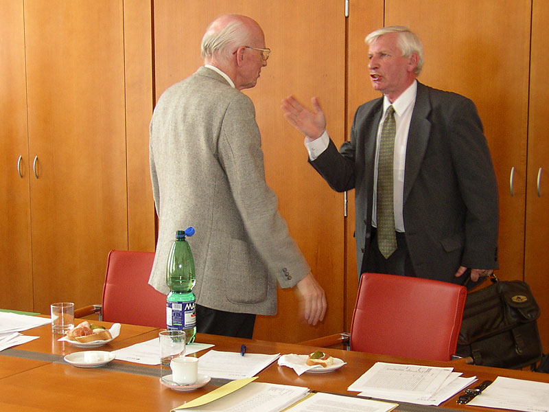 Fotografie z 1. výroční konference AKVŠ ČR, 17. 4. 2003